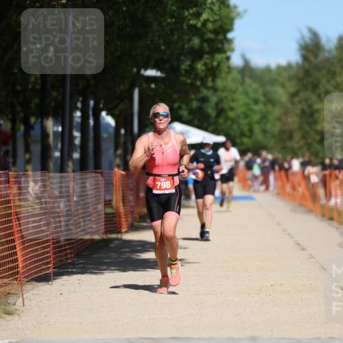 07.09.2025 - 19. Norderstedt Triathlon Michael Strokosch http://msf.ph/oto/8799428 07.09.2025 13:07:02 Laufen 183, 798 meine-sportfotos.de