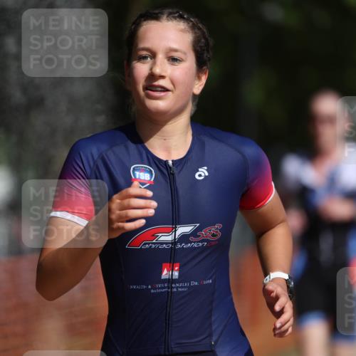 07.09.2025 - 19. Norderstedt Triathlon Michael Strokosch http://msf.ph/oto/8799432 07.09.2025 11:59:37 Laufen 296, 1177, 1383 meine-sportfotos.de