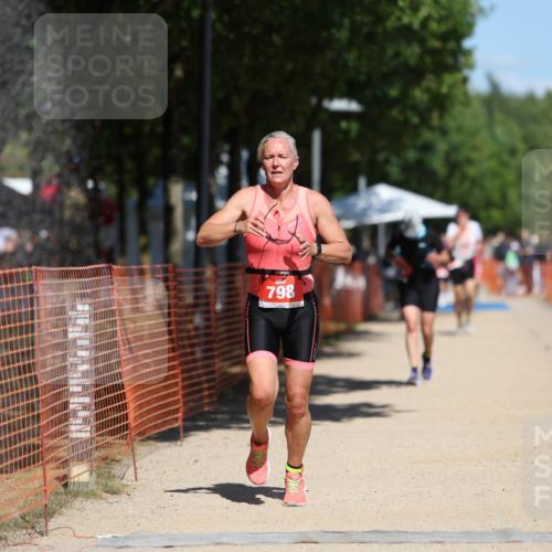 07.09.2025 - 19. Norderstedt Triathlon Michael Strokosch http://msf.ph/oto/8799448 07.09.2025 13:07:03 Laufen 183, 798 meine-sportfotos.de