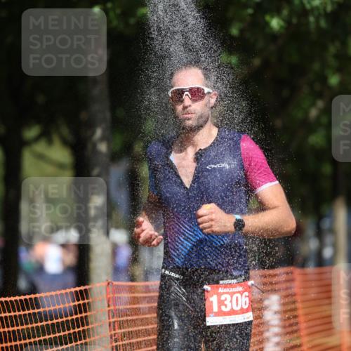 07.09.2025 - 19. Norderstedt Triathlon Michael Strokosch http://msf.ph/oto/8799470 07.09.2025 12:29:18 Laufen 818, 835, 1217, 1306, 1379 meine-sportfotos.de
