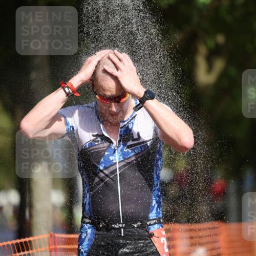 07.09.2025 - 19. Norderstedt Triathlon Michael Strokosch http://msf.ph/oto/8799508 07.09.2025 11:59:40 Laufen 296, 1177, 1383 meine-sportfotos.de