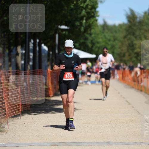 07.09.2025 - 19. Norderstedt Triathlon Michael Strokosch http://msf.ph/oto/8799538 07.09.2025 13:07:08 Laufen 183, 187, 798 meine-sportfotos.de