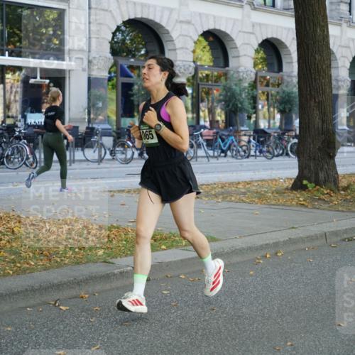 07.09.2025 - BARMER Alsterlauf Yannick Fuchs http://msf.ph/oto/8799545 07.09.2025 11:47:40 Laufen 065 meine-sportfotos.de