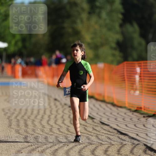 07.09.2025 - 19. Norderstedt Triathlon Michael Strokosch http://msf.ph/oto/8799549 07.09.2025 09:12:55 Laufen 25, 54 meine-sportfotos.de