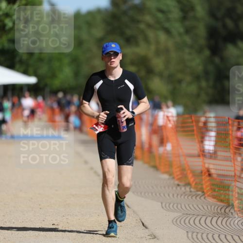 07.09.2025 - 19. Norderstedt Triathlon Michael Strokosch http://msf.ph/oto/8799563 07.09.2025 11:59:52 Laufen 306 meine-sportfotos.de