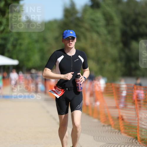 07.09.2025 - 19. Norderstedt Triathlon Michael Strokosch http://msf.ph/oto/8799580 07.09.2025 11:59:53 Laufen 306 meine-sportfotos.de