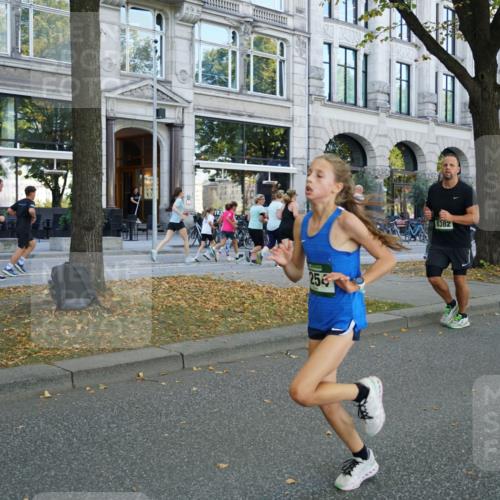 07.09.2025 - BARMER Alsterlauf Yannick Fuchs http://msf.ph/oto/8799590 07.09.2025 11:47:42 Laufen 90, 254, 8382, 1022 meine-sportfotos.de