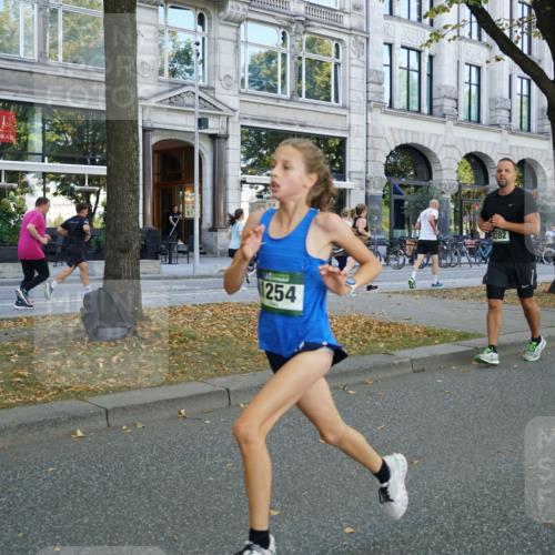 07.09.2025 - BARMER Alsterlauf Yannick Fuchs http://msf.ph/oto/8799594 07.09.2025 11:47:42 Laufen 1254, 8382, 1022 meine-sportfotos.de