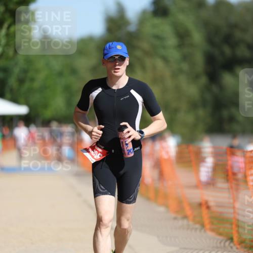 07.09.2025 - 19. Norderstedt Triathlon Michael Strokosch http://msf.ph/oto/8799596 07.09.2025 11:59:53 Laufen 306 meine-sportfotos.de
