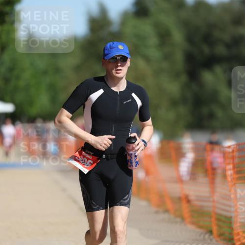 07.09.2025 - 19. Norderstedt Triathlon Michael Strokosch http://msf.ph/oto/8799609 07.09.2025 11:59:53 Laufen 306 meine-sportfotos.de