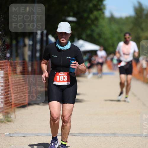 07.09.2025 - 19. Norderstedt Triathlon Michael Strokosch http://msf.ph/oto/8799611 07.09.2025 13:07:10 Laufen 183, 187 meine-sportfotos.de