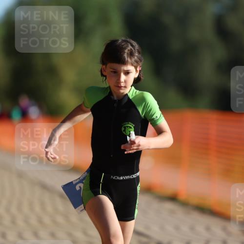 07.09.2025 - 19. Norderstedt Triathlon Michael Strokosch http://msf.ph/oto/8799614 07.09.2025 09:12:58 Laufen 25, 54 meine-sportfotos.de