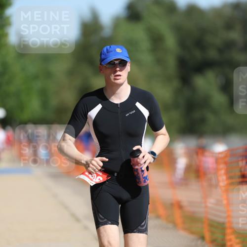 07.09.2025 - 19. Norderstedt Triathlon Michael Strokosch http://msf.ph/oto/8799626 07.09.2025 11:59:54 Laufen 306 meine-sportfotos.de