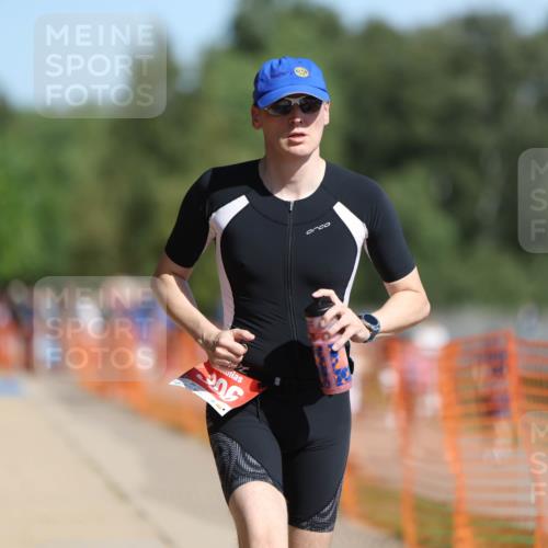 07.09.2025 - 19. Norderstedt Triathlon Michael Strokosch http://msf.ph/oto/8799644 07.09.2025 11:59:54 Laufen 306 meine-sportfotos.de
