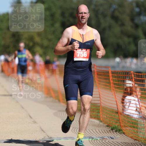 07.09.2025 - 19. Norderstedt Triathlon Michael Strokosch http://msf.ph/oto/8799645 07.09.2025 12:29:27 Laufen 186, 756, 791, 802, 818 meine-sportfotos.de