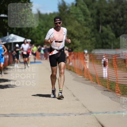 07.09.2025 - 19. Norderstedt Triathlon Michael Strokosch http://msf.ph/oto/8799652 07.09.2025 13:07:12 Laufen 183, 187, 1248 meine-sportfotos.de