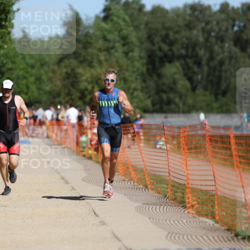07.09.2025 - 19. Norderstedt Triathlon Michael Strokosch http://msf.ph/oto/8799654 07.09.2025 12:29:29 Laufen 186, 756, 791, 802, 1350 meine-sportfotos.de