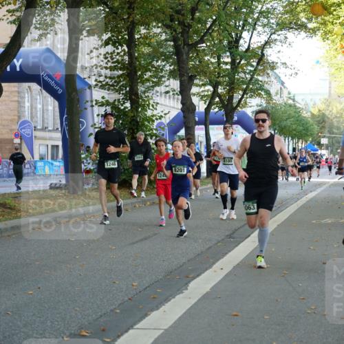 07.09.2025 - BARMER Alsterlauf Yannick Fuchs http://msf.ph/oto/8799658 07.09.2025 11:47:50 Laufen 8024, 1084, 1246, 124, 8201, 1136, 8100, 063 meine-sportfotos.de