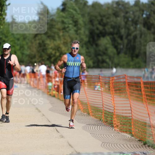 07.09.2025 - 19. Norderstedt Triathlon Michael Strokosch http://msf.ph/oto/8799661 07.09.2025 12:29:29 Laufen 186, 756, 791, 802, 1350 meine-sportfotos.de