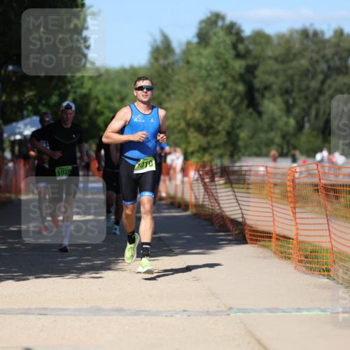 07.09.2025 - 19. Norderstedt Triathlon Michael Strokosch http://msf.ph/oto/8799678 07.09.2025 14:48:35 Laufen 911, 986, 997, 1010, 1025, 1039 meine-sportfotos.de