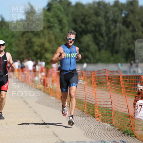 07.09.2025 - 19. Norderstedt Triathlon Michael Strokosch http://msf.ph/oto/8799679 07.09.2025 12:29:30 Laufen 186, 756, 791, 802, 1350 meine-sportfotos.de