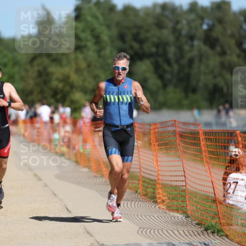 07.09.2025 - 19. Norderstedt Triathlon Michael Strokosch http://msf.ph/oto/8799686 07.09.2025 12:29:30 Laufen 186, 756, 791, 802, 1350 meine-sportfotos.de