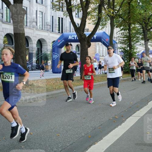 07.09.2025 - BARMER Alsterlauf Yannick Fuchs http://msf.ph/oto/8799721 07.09.2025 11:47:53 Laufen 8201, 1110, 1246, 5, 8100, 1245, 107, 10 meine-sportfotos.de