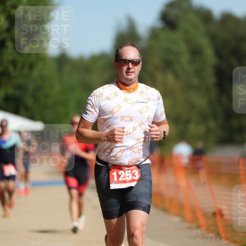 07.09.2025 - 19. Norderstedt Triathlon Michael Strokosch http://msf.ph/oto/8799771 07.09.2025 12:00:19 Laufen 714, 749, 1253 meine-sportfotos.de