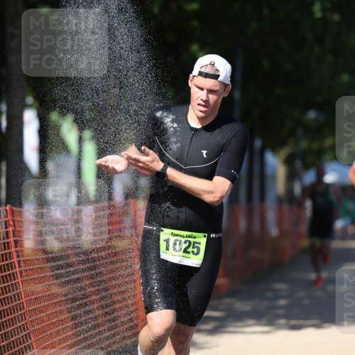 07.09.2025 - 19. Norderstedt Triathlon Michael Strokosch http://msf.ph/oto/8799777 07.09.2025 14:48:39 Laufen 911, 986, 997, 1010, 1025, 1039 meine-sportfotos.de