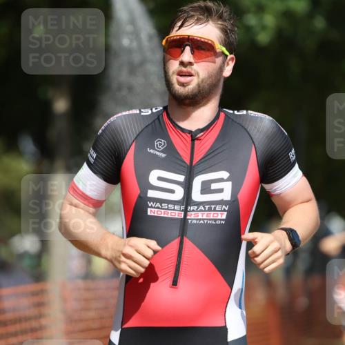07.09.2025 - 19. Norderstedt Triathlon Michael Strokosch http://msf.ph/oto/8799814 07.09.2025 13:07:26 Laufen 718, 732, 814, 1384 meine-sportfotos.de
