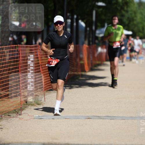 07.09.2025 - 19. Norderstedt Triathlon Michael Strokosch http://msf.ph/oto/8799822 07.09.2025 13:07:28 Laufen 718, 732, 1384 meine-sportfotos.de