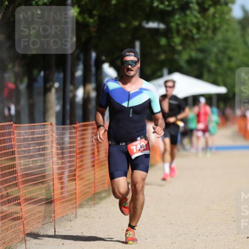 07.09.2025 - 19. Norderstedt Triathlon Michael Strokosch http://msf.ph/oto/8799861 07.09.2025 12:00:23 Laufen 714, 749, 1184, 1253 meine-sportfotos.de