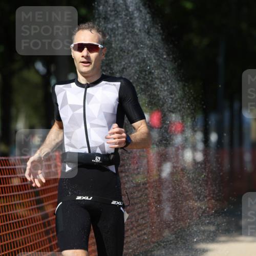 07.09.2025 - 19. Norderstedt Triathlon Michael Strokosch http://msf.ph/oto/8799921 07.09.2025 14:48:50 Laufen 965, 999, 1018 meine-sportfotos.de