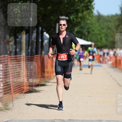 07.09.2025 - 19. Norderstedt Triathlon Michael Strokosch http://msf.ph/oto/8799923 07.09.2025 12:29:58 Laufen 279, 1357 meine-sportfotos.de