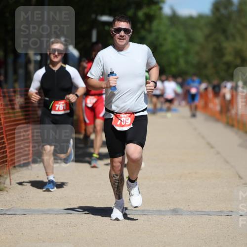 07.09.2025 - 19. Norderstedt Triathlon Michael Strokosch http://msf.ph/oto/8800004 07.09.2025 13:07:39 Laufen 709, 781, 788, 816, 1262 meine-sportfotos.de