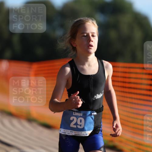 07.09.2025 - 19. Norderstedt Triathlon Michael Strokosch http://msf.ph/oto/8800042 07.09.2025 09:13:34 Laufen 29 meine-sportfotos.de