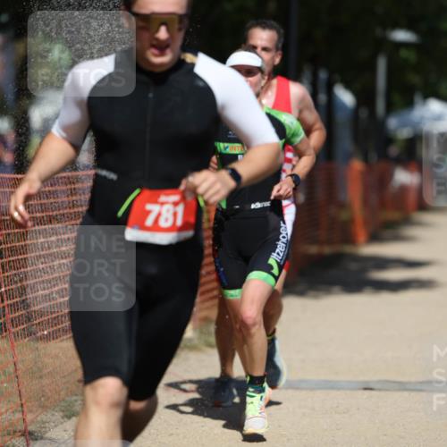07.09.2025 - 19. Norderstedt Triathlon Michael Strokosch http://msf.ph/oto/8800047 07.09.2025 13:07:42 Laufen 709, 781, 816, 1262 meine-sportfotos.de