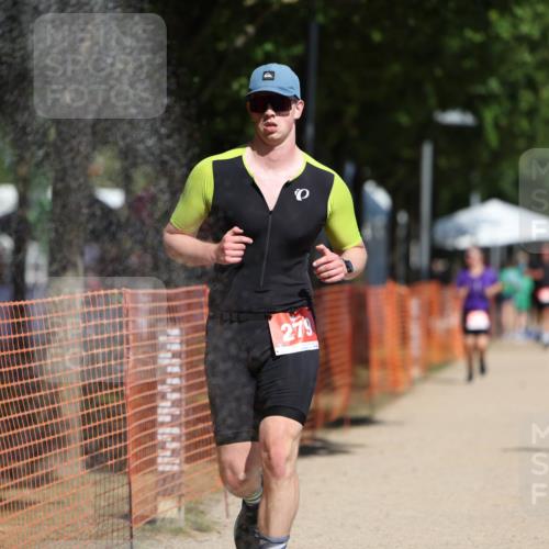 07.09.2025 - 19. Norderstedt Triathlon Michael Strokosch http://msf.ph/oto/8800072 07.09.2025 12:30:04 Laufen 261, 279 meine-sportfotos.de