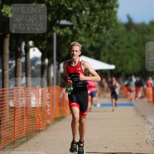 07.09.2025 - 19. Norderstedt Triathlon Michael Strokosch http://msf.ph/oto/8800110 07.09.2025 10:56:49 Laufen 98, 104 meine-sportfotos.de