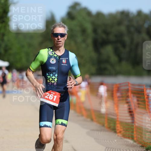 07.09.2025 - 19. Norderstedt Triathlon Michael Strokosch http://msf.ph/oto/8800153 07.09.2025 12:30:07 Laufen 261, 279, 1246 meine-sportfotos.de