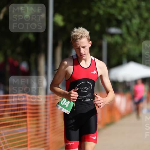 07.09.2025 - 19. Norderstedt Triathlon Michael Strokosch http://msf.ph/oto/8800168 07.09.2025 10:56:51 Laufen 98, 104 meine-sportfotos.de