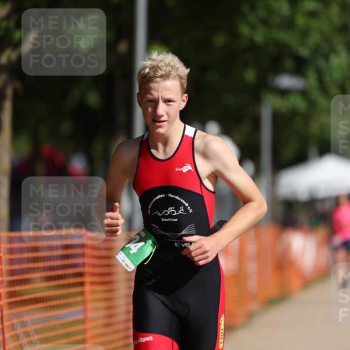 07.09.2025 - 19. Norderstedt Triathlon Michael Strokosch http://msf.ph/oto/8800178 07.09.2025 10:56:51 Laufen 98, 104 meine-sportfotos.de