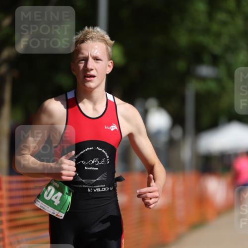 07.09.2025 - 19. Norderstedt Triathlon Michael Strokosch http://msf.ph/oto/8800190 07.09.2025 10:56:52 Laufen 98, 104 meine-sportfotos.de