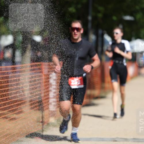 07.09.2025 - 19. Norderstedt Triathlon Michael Strokosch http://msf.ph/oto/8800291 07.09.2025 12:30:17 Laufen 252, 292, 1246 meine-sportfotos.de