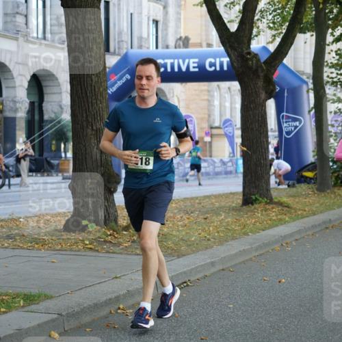 07.09.2025 - BARMER Alsterlauf Yannick Fuchs http://msf.ph/oto/8800298 07.09.2025 11:48:30 Laufen 18, 1093, 122 meine-sportfotos.de