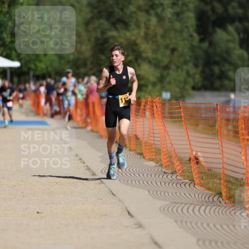 07.09.2025 - 19. Norderstedt Triathlon Michael Strokosch http://msf.ph/oto/8800321 07.09.2025 12:00:56 Laufen 284, 1152 meine-sportfotos.de