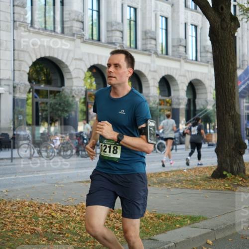07.09.2025 - BARMER Alsterlauf Yannick Fuchs http://msf.ph/oto/8800328 07.09.2025 11:48:31 Laufen 1218 meine-sportfotos.de