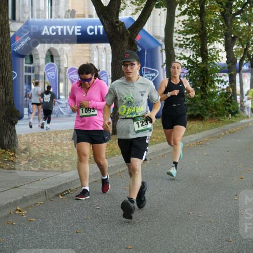 07.09.2025 - BARMER Alsterlauf Yannick Fuchs http://msf.ph/oto/8800370 07.09.2025 11:48:34 Laufen 10, 1093, 123, 1024 meine-sportfotos.de