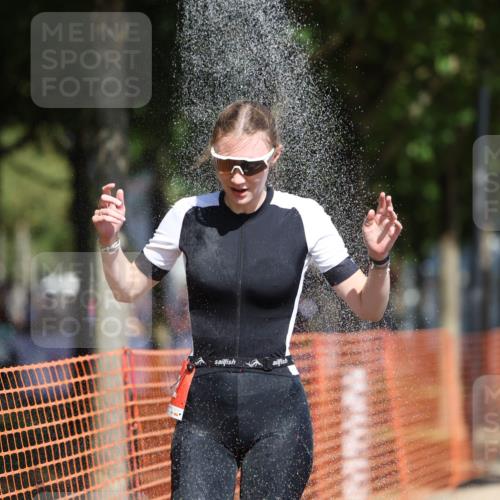 07.09.2025 - 19. Norderstedt Triathlon Michael Strokosch http://msf.ph/oto/8800384 07.09.2025 12:30:21 Laufen 252, 292 meine-sportfotos.de