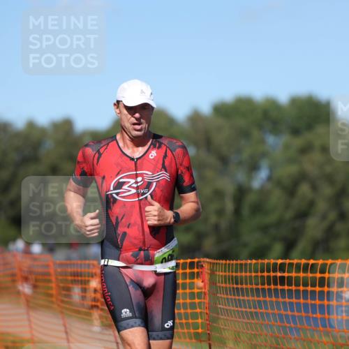 07.09.2025 - 19. Norderstedt Triathlon Michael Strokosch http://msf.ph/oto/8800424 07.09.2025 14:50:22 Laufen 369, 960 meine-sportfotos.de